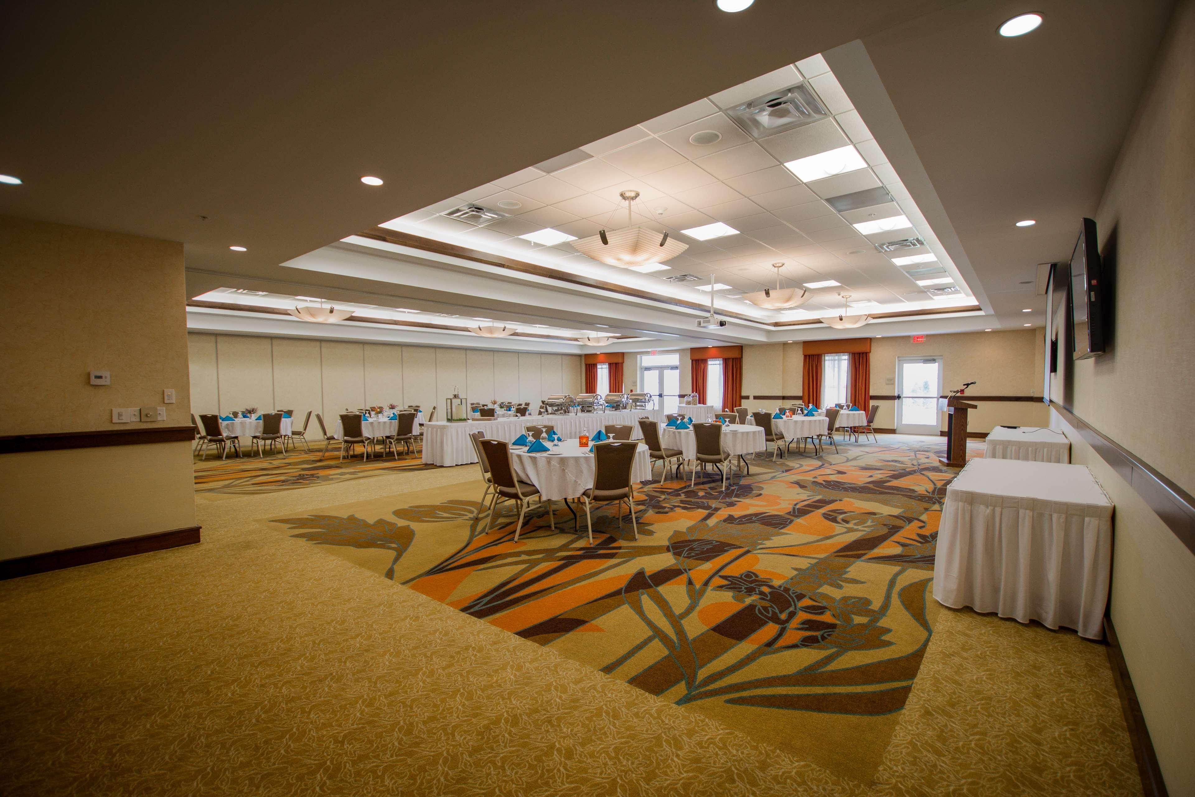 Hilton Garden 3*