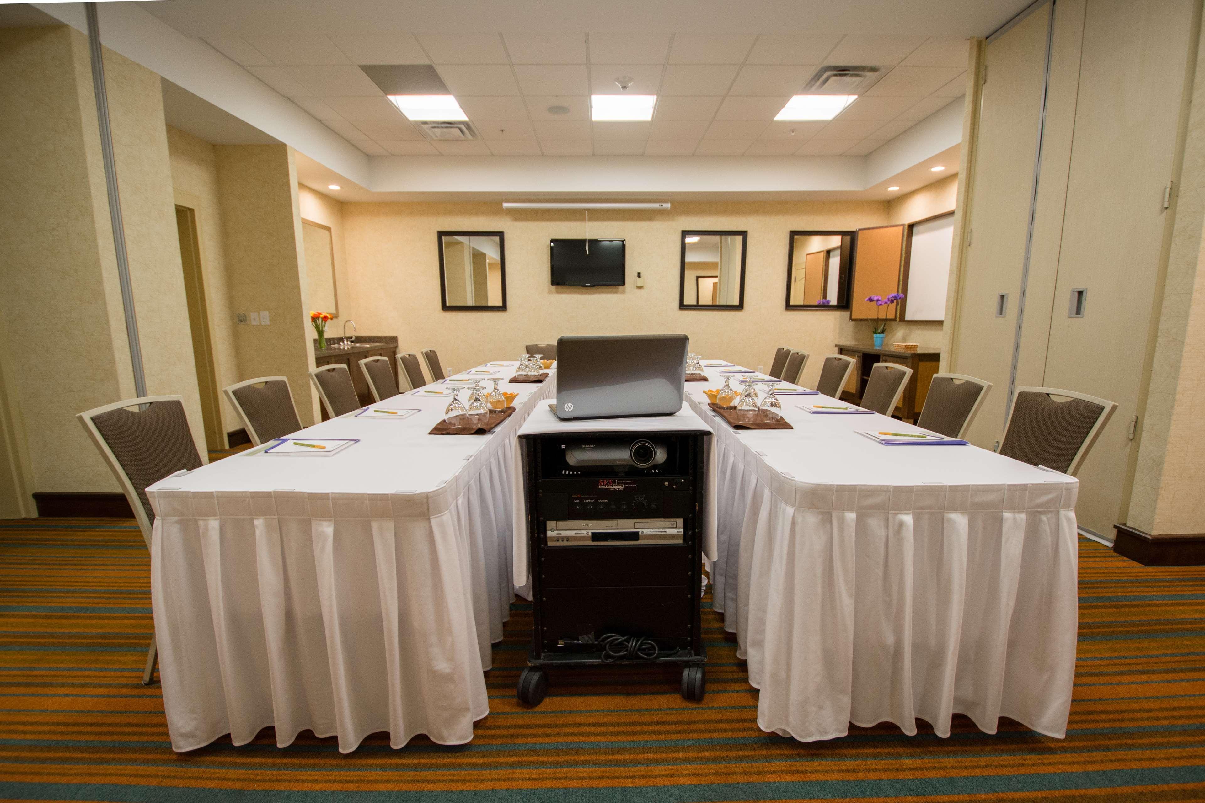Hotel Hilton Garden Watertown